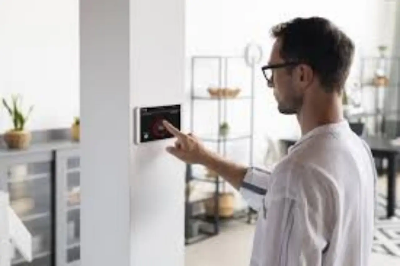 Come si fa a scegliere il sistema di allarme per la casa? La guida a sensori e telecamere