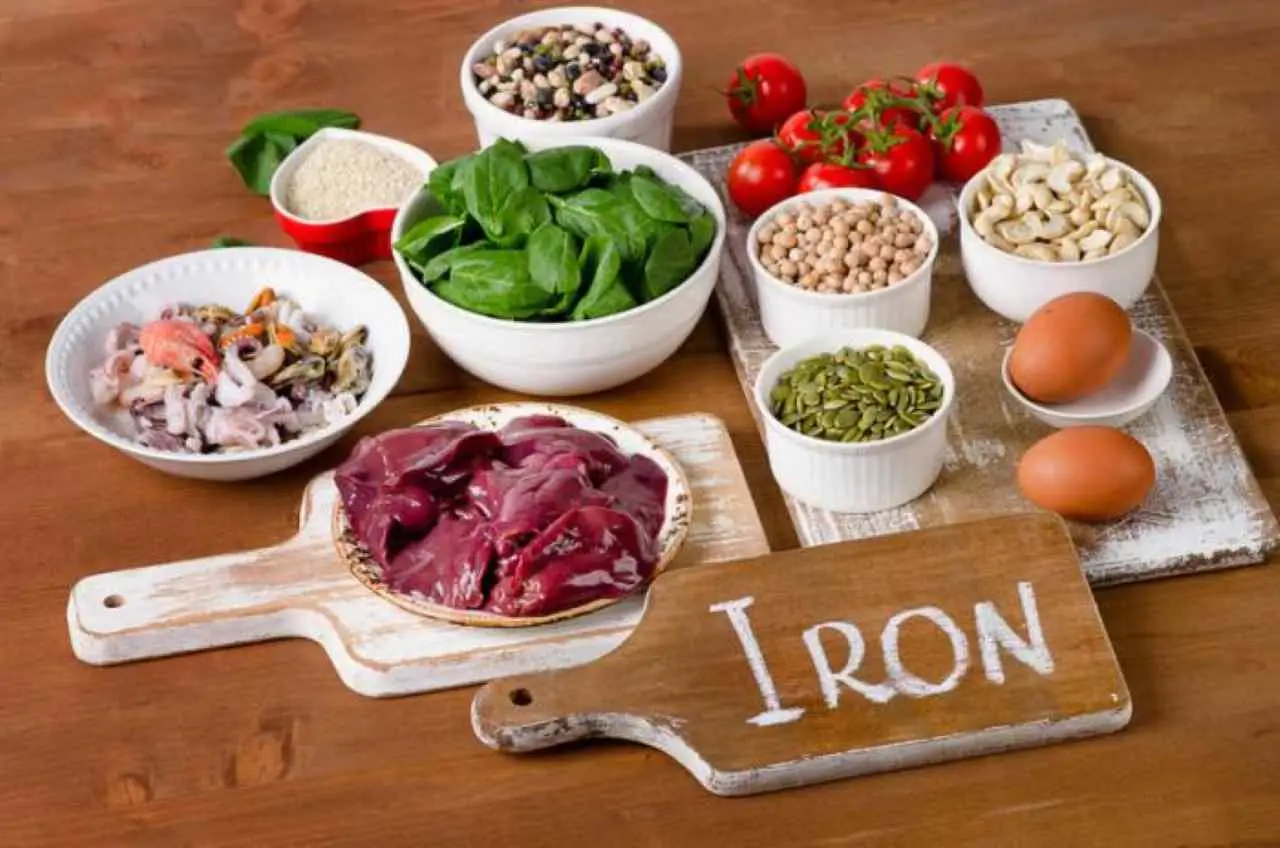 Quali sono gli alimenti più ricchi di ferro? La lista per combattere l’anemia a tavola